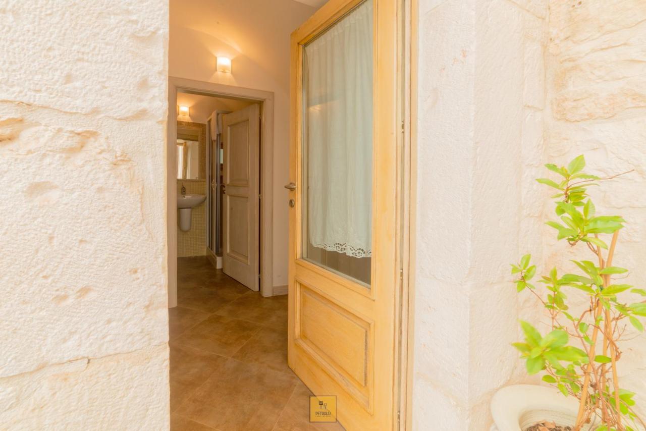 Вилла Petralu By La Puglia In Un Trullo Локоротондо Экстерьер фото